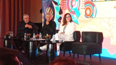 تكريم خاص للراحل مصطفى باقبو.. مهرجان كناوة يكشف عن برنامج الدورة الـ27