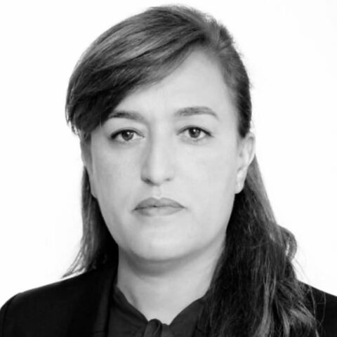 نزهة أباكريم.. رحيل “تِيثرِيت” التي أضاءت عتمة السياسة بأنوار التربية والشعر