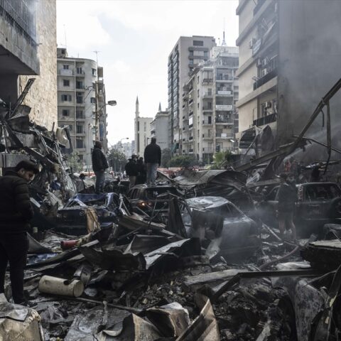 غارات واسعة لجيش الاحتلال تخلف عشرات الشهداء في لبنان