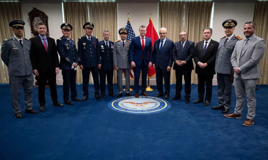 اللجنة الاستشارية للدفاع المغربية-الأمريكية.. وزير الحرب الأمريكي يستقبل وفدا مغربيا هاما
