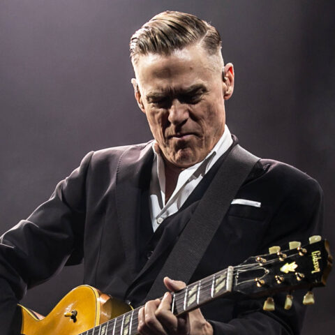 أيقونة الروك العالمية “برايان آدامز” يحيي حفلا لأول مرة بالمغرب