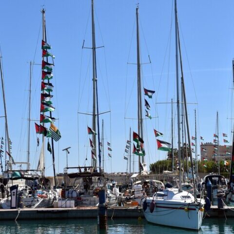 أسطول الصمود العالمي ينطلق من إيطاليا لكسر حصار غزة