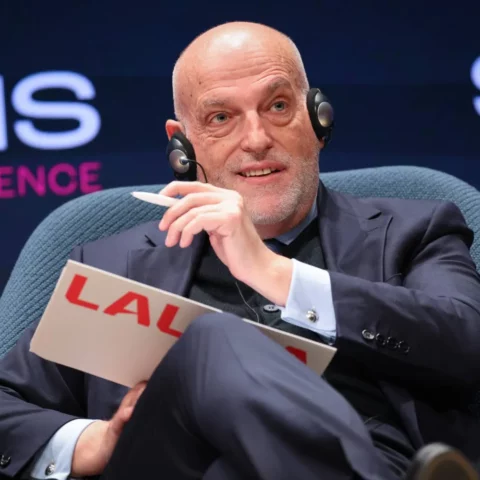 تيباس: نرحب بفكرة إجراء مباراة في الملعب الجديد للدار البيضاء- حوار