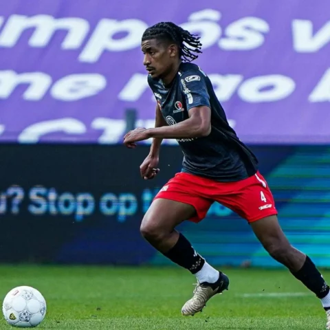 رضوان حلحال.. من حي شعبي بمونبلييه إلى طرق باب مونديال 2026