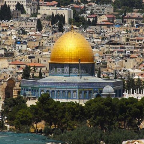 15 دولة عربية وإسلامية تدين افتتاح سفارة جديدة في القدس: مس مباشر بالوضع القانوني للمدينة