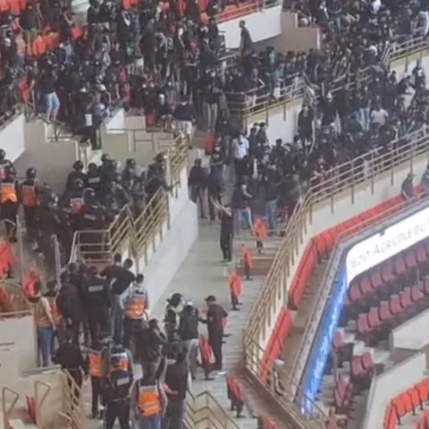 حينما تفسد المدرجات متعة المباريات.. شغب الملاعب يختبر صورة المغرب قبل مونديال 2030