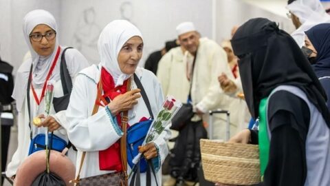وصول أولى رحلات مبادرة “طريق مكة” من مطار الرباط – سلا إلى المدينة المنورة