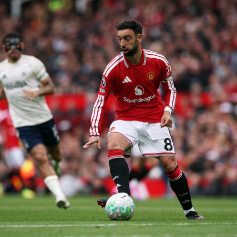 برونو فرنانديش أفضل لاعب للموسم في الدوري الإنكليزي لكرة القدم