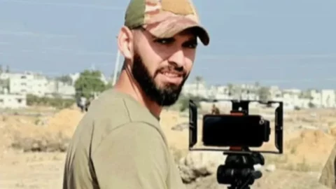 قناة الجزيرة القطرية تعلن اغتيال أحد صحافييها في قصف إسرائيلي بغزة