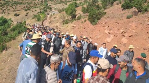 الجبل ينتفض من جديد.. دواوير بأزيلال تخرج في مسيرة احتجاجية ضد التهميش والعزلة