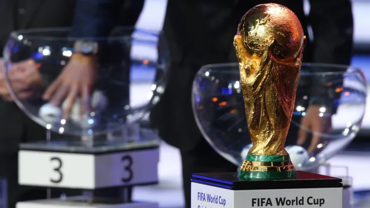 صورة إناء قرعة كأس العالم 2026 حسب تصنيف الفيفا