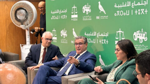 الأغلبية تشيد بالعودة إلى الساعة القانونية: القرار يستجيب لمطالب المواطنين ويعزز الاستقرار النفسي