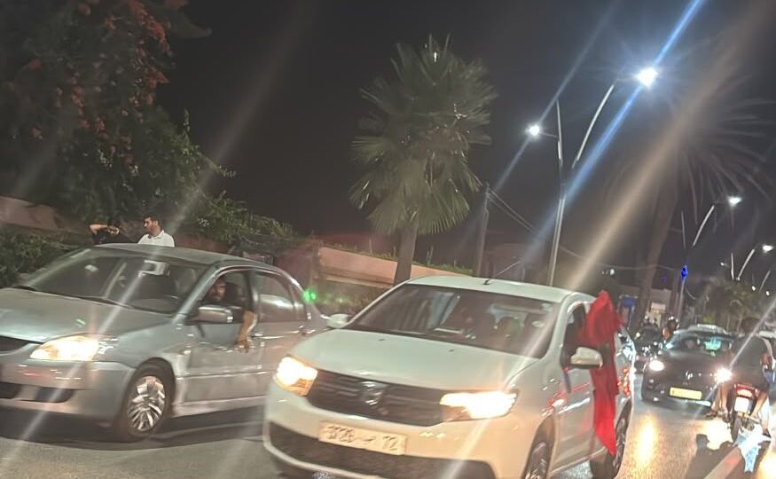 البيضاء تحتفل.. تأهل تاريخي لأسود الأطلس يشعل شوارع العاصمة الاقتصادية