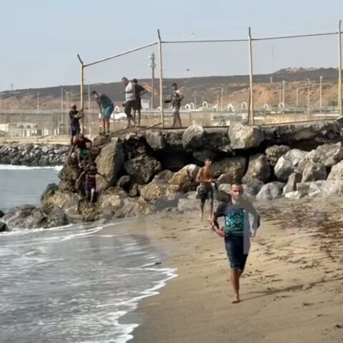 بين ألباريس وفيفاس.. انقسام إسباني حول دور المغرب في أزمة سبتة المحتلة