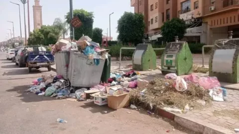 أزمة الأزبال تخنق مراكش.. حقوقيون يدقون ناقوس  الخطر وسلطات المنارة تعد بالانفراج