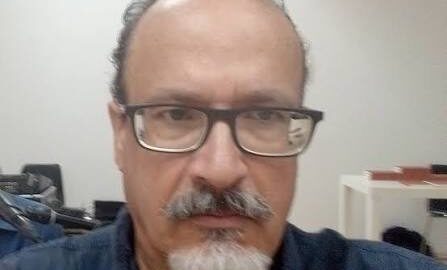 السلطات توقف علي المرابط في مطار طنجة
