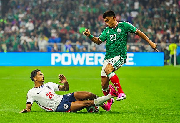 حالة مدافع المنتخب الإنجليزي كوانساه التي طرد على إثرها أمام المنتخب المكسيكي في ثمن نهائي كأس العالم 2026
