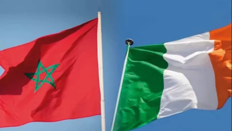 توشيح سفير إيرلندا السابق في المغرب بالوسام العلوي من درجة ضابط كبير