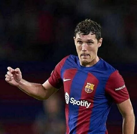 برشلونة يمدد عقد مدافعه الدنماركي كريستينسن لعامين