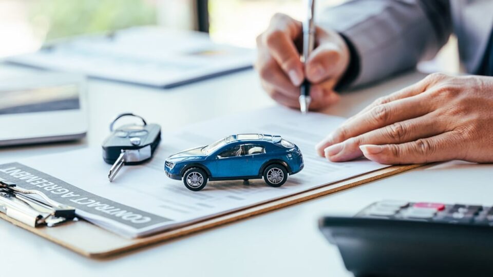 زيادة بـ5% في التأمين الإجباري على السيارات.. و”حماة المستهلك” يطالبون بتوضيح مبرراتها