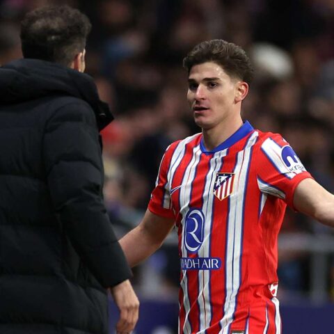 هل يواجه ألفاريز إدارة مدريد من أجل برشلونة؟