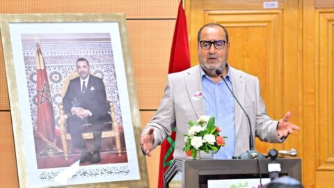 «ليس البطالة».. لشكر يربط هجرة الشباب إلى سبتة المحتلة بضرب الكرامة
