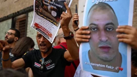 عائلة عبد الرحيم فقير تصل إلى المغرب وتطالب بالعدالة لضحية الشرطة الإيطالية
