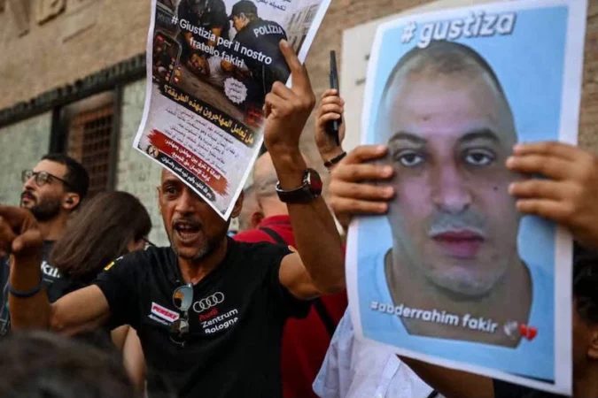 عائلة عبد الرحيم فقير تصل إلى المغرب وتطالب بالعدالة لضحية الشرطة الإيطالية