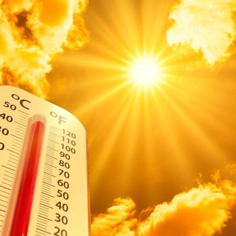 الخميسات تتصدر بـ45.5 درجة.. حرارة قياسية بالمغرب وتوقعات بتراجعها هذا الأسبوع