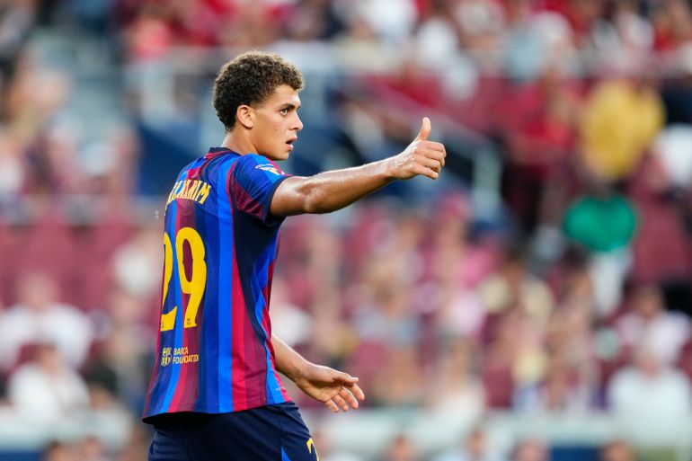 برشلونة يضم المصري حمزة عبد الكريم إلى قائمته في دوري الأبطال