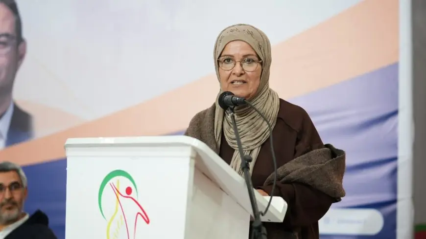 قصة فاطمة وشاي مع “البيجيدي”.. من الفنانة المتعاطفة إلى النائبة البرلمانية