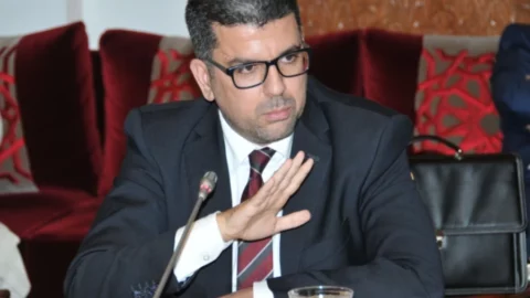خيي يذكّر لقجع بمسؤوليته عن إنفاق 280 ملياراً