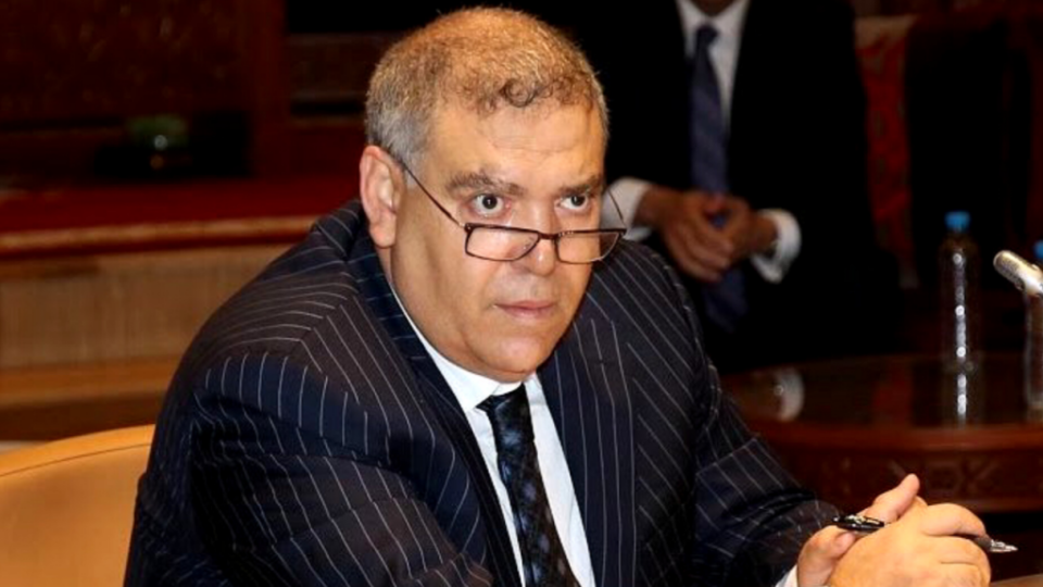 قبيل الاقتراع.. أساتذة قانون يفسرون دلالات «دورية لفتيت» بشأن محاضر التصويت