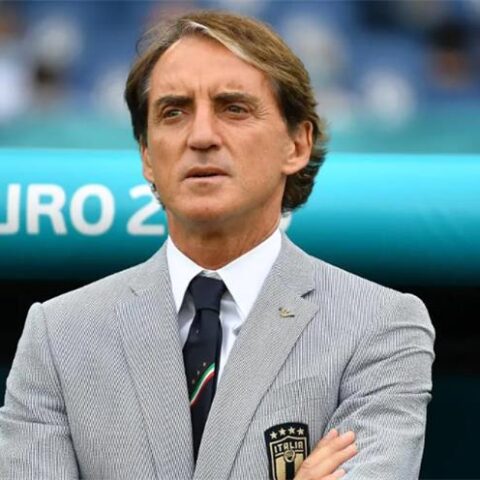 مانشيني عاد إلى تدريب المنتخب الإيطالي “من أجل الفوز”