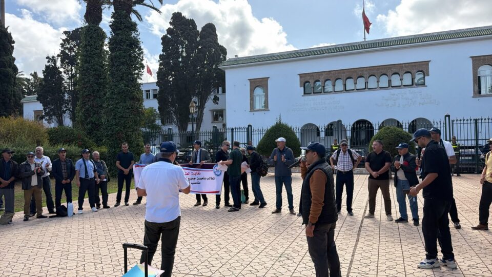 متصرفون تربويون يحتجون بالرباط ويطالبون بتعيين المعفيين من مهام الإدارة
