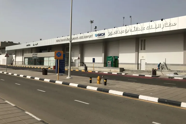 وفاة مغربية في اعتداء استهدف مطار أبها بالسعودية
