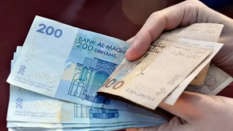 “نجاعة الإنفاق”.. لقجع: 500 درهم مكسب شهري لغالبية الأجراء ابتداء من 2027