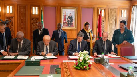المغرب وجزر القمر يوقعان مذكرة تفاهم لتعزيز التعاون القضائي