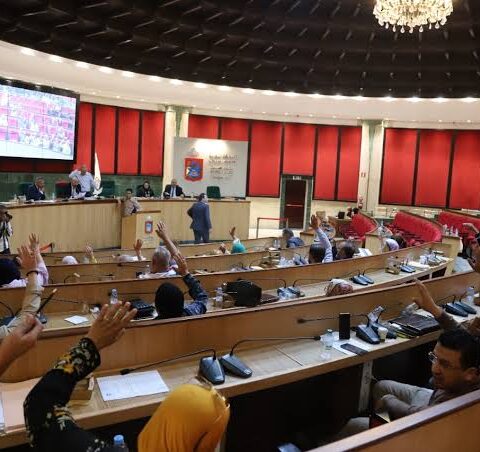 بغياب الليموري.. مجلس جماعة طنجة يصادق على ميزانية بـ1.24 مليار درهم