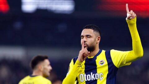 بعد ثلاثيته.. رونالدو يزاحم النصيري في ترتيب هدافي الدوري السعودي