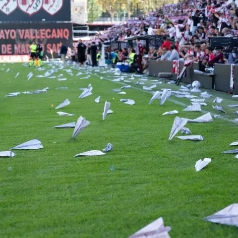 إلغاء مباراة رايو فايكانو وأتلتيك بلباو بالدوري الإسباني بسبب احتجاجات الجماهير