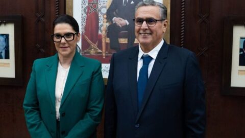المنصوري تتسلم رسميا مهام رئاسة الحكومة من عزيز أخنوش
