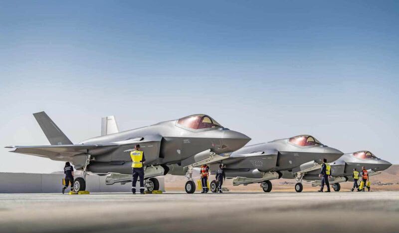مقاتلات إف-35 الأمريكية تحلق في أجواء مراكش احتفاء بـ250 عاما من الصداقة بين البلدين